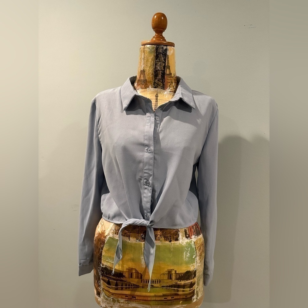 Lulus Light Blue Long Sleeve Button-Up Tie-Front Crop Top